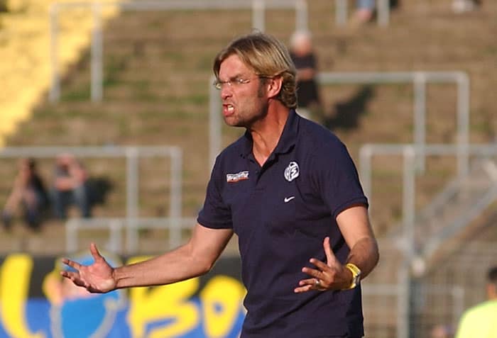 Schalke perde 3-0 contro l'Augsburg – Klopp osserva il debutto come CT