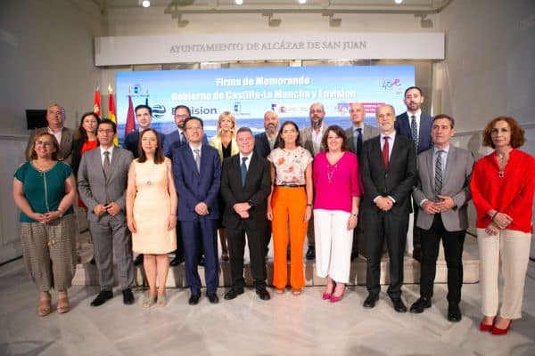 Photo d'archive: Le gouvernement établit un commandement unique pour gérer la crise migratoire à Ceuta