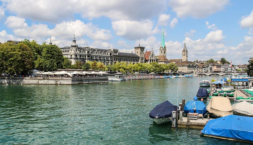 Une grenade explosive retrouvée dans la Limmat à Zurich