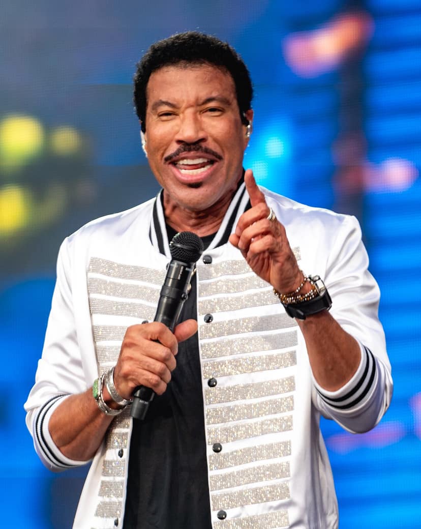 Lionel Richie in Intensivstation nach Konzert in St. Louis hospitalisiert