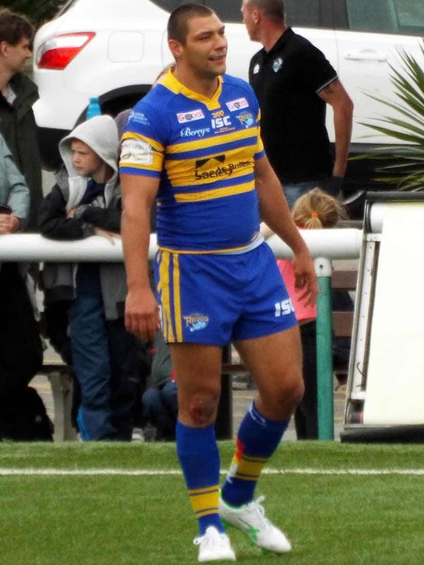 Leeds domine York avec douze essais lors d'un match de Super League