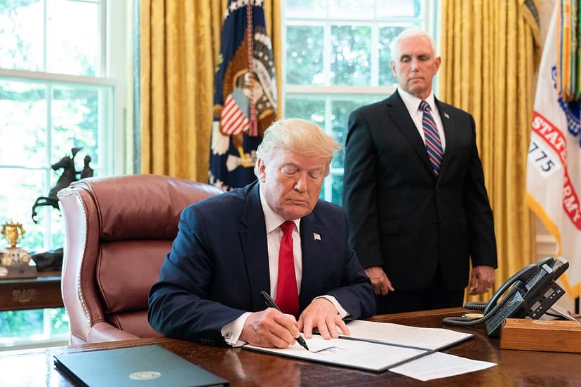 Trump aboga por presión económica sobre Irán en medio de crecientes tensiones
