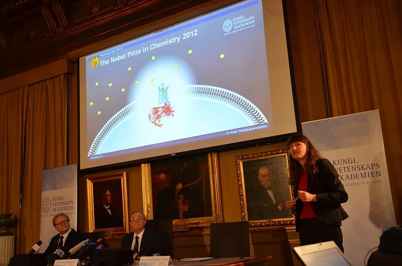 El Premio Nobel de Química 2026 es otorgado a Henri Kagan y Kenso Soai
