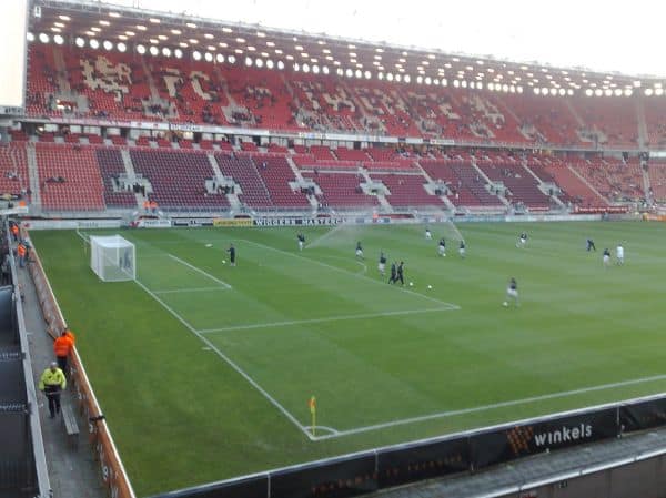 FC Twente behaalt overwinning tegen PEC Zwolle na eigen doelpunt