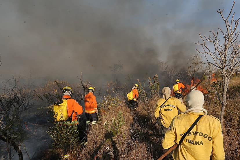 Archivbild: Brand trifft Unterkünfte in der Comunidade do Verde in SP