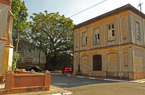 Archivbild: Brand trifft Unterkünfte in der Comunidade do Verde in SP