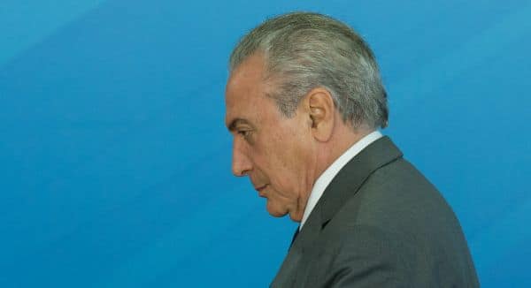 Lula annonce une augmentation de 15% du Bolsa Família à quelques jours des élections