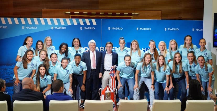 Foto de arquivo: Atlético de Madrid confirma a permanência de Julián Álvarez na equipa