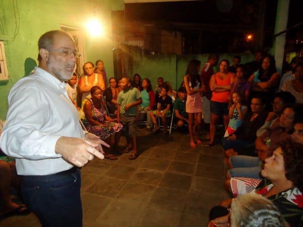 Foto de arquivo: Dezenas de milhares protestam na Croácia contra resíduos tóxicos