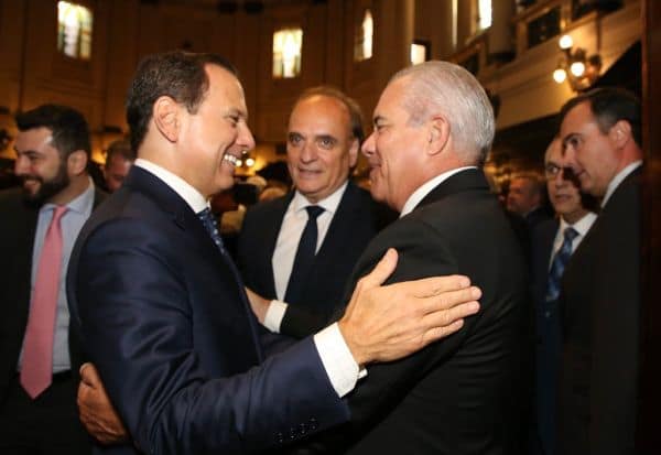 Foto de arquivo: Eleitores de todo o Brasil vão às urnas neste domingo (4) para o primeiro turno das eleições