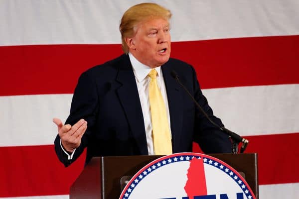 Trump makes new attempt to restrict U.S. birthright citizenship