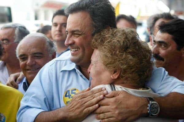 Flávio Bolsonaro e Michelle resolvem atritos meses após desavenças