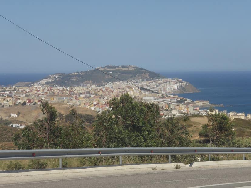 Le Maroc renforce les contrôles à Ceuta et Melilla face aux convocations massives