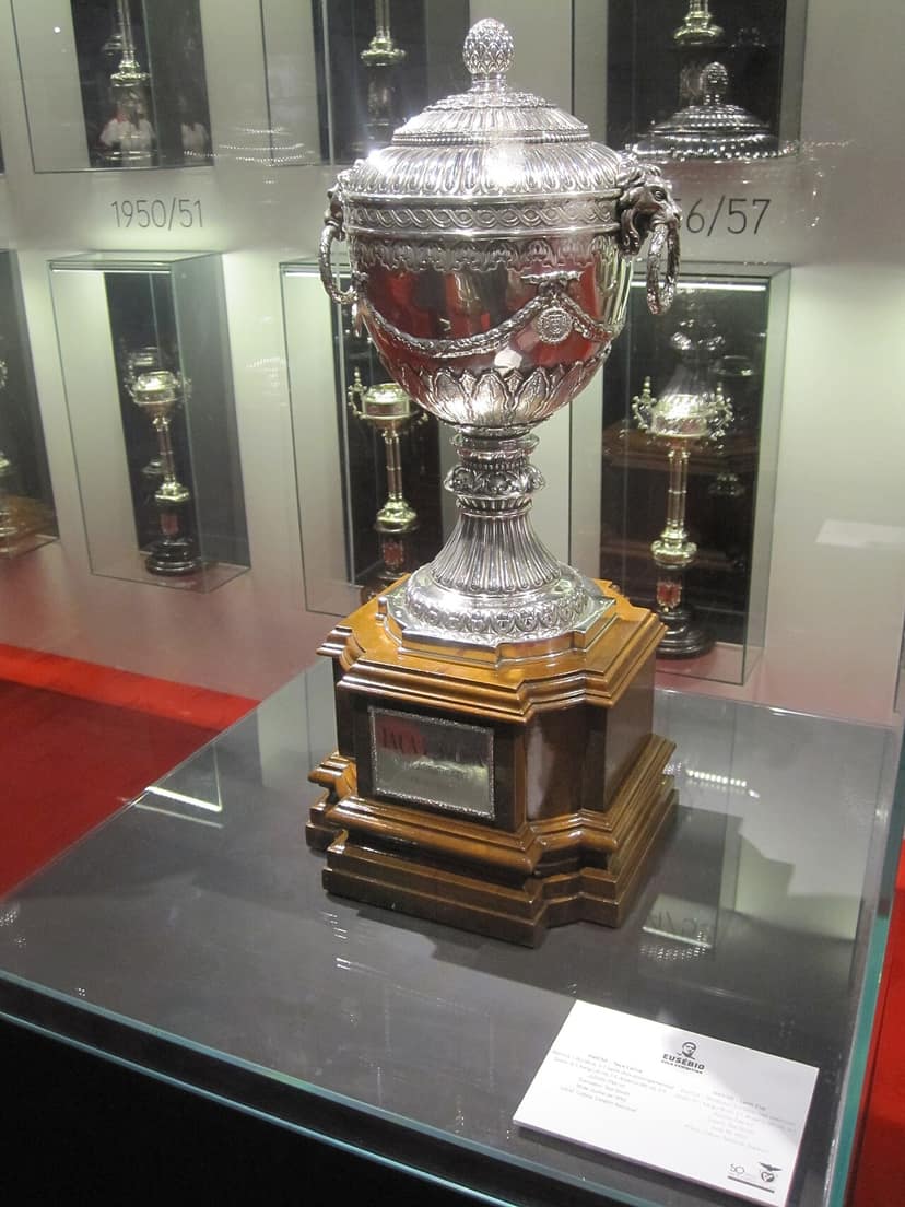 Archivbild: Benfica startet Europa-League in San Siro gegen AC Milan, Torreense debutiert in Norwegen
