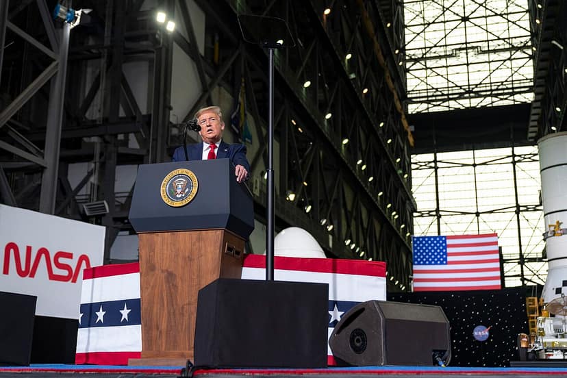 Archivbild: Trump verleiht Congressional Space Medal of Honor an Artemis-II-Crew
