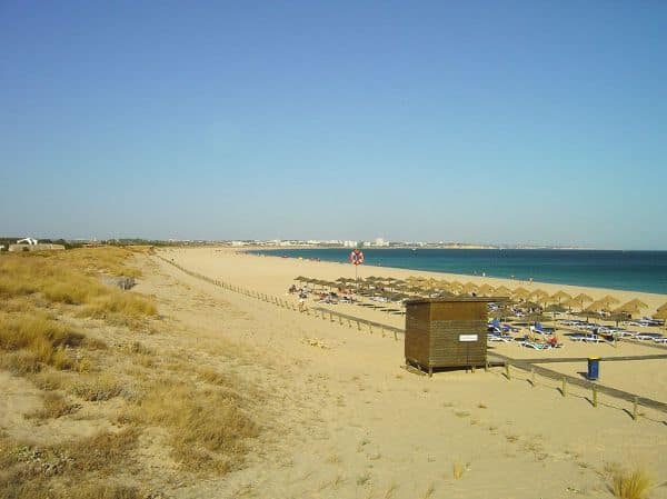 Foto de arquivo: Movimento "Salvar a Meia Praia" pede suspensão de construção de hotéis
