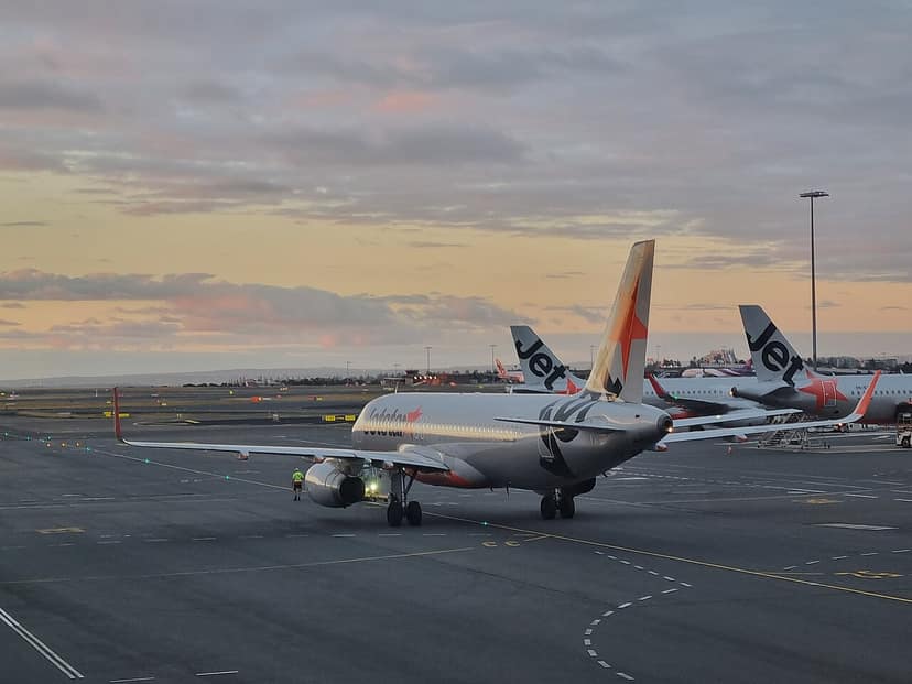 Due aerei quasi in collisione all'aeroporto di Sydney