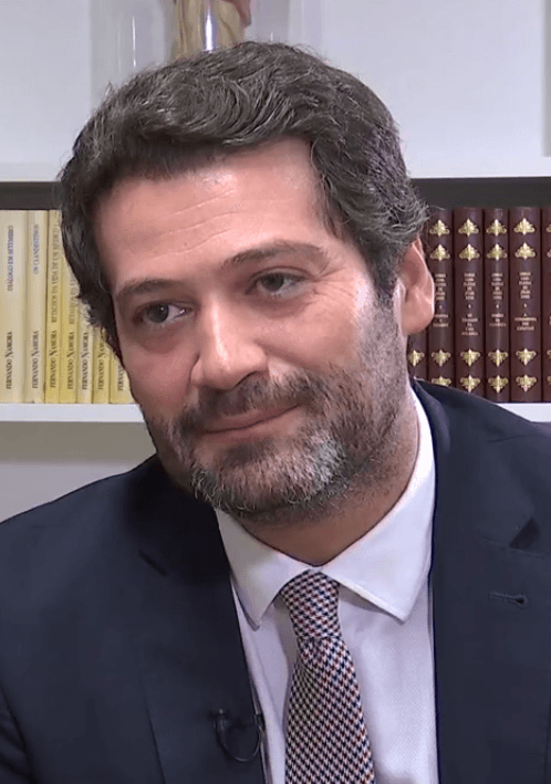 Luís Neves reaffirms commitment to government amid criticism