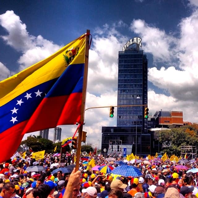 Venezolanische Opposition fordert Veröffentlichung des Ölvertrags mit den USA
