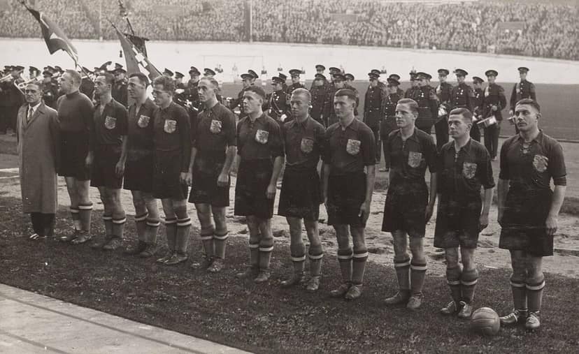 Niederländische Nationalmannschaft spielt gegen Serbien in historischem Stadion
