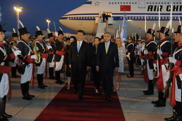 Xi Jinping arriveert in Washington voor zijn eerste staatsbezoek in meer dan tien jaar