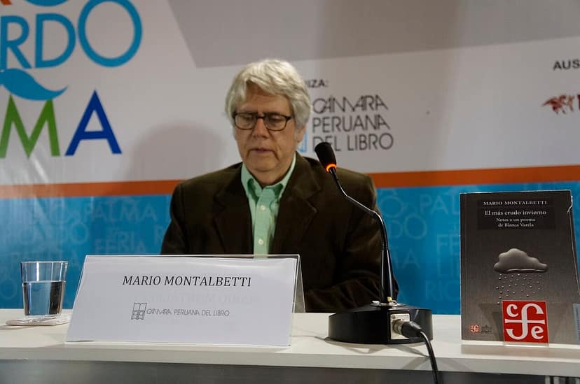 Foto d'archivio: Mario Montalbetti riceve il Premio Iberoamericano di Lettere José Donoso