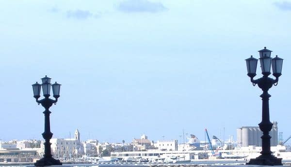 Mulher assassinada no Cosentino, companheiro encontrado em Bari