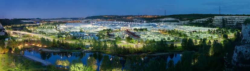 Photo d'archive: Annonces de plans pour nettoyer 22 000 tonnes de déchets de dépotoirs toxiques