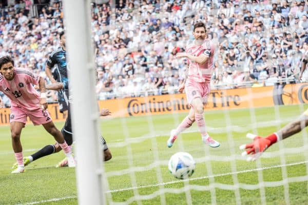 Griezmann lidera Orlando na vitória, Messi marca mas Inter Miami perde