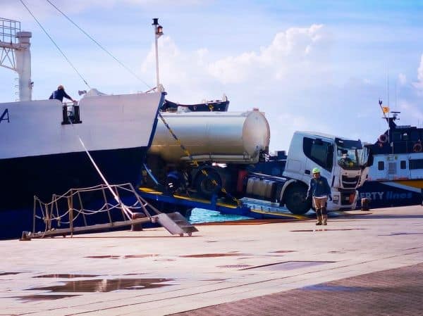 Tanker runs aground off Oman, threatening marine protected area
