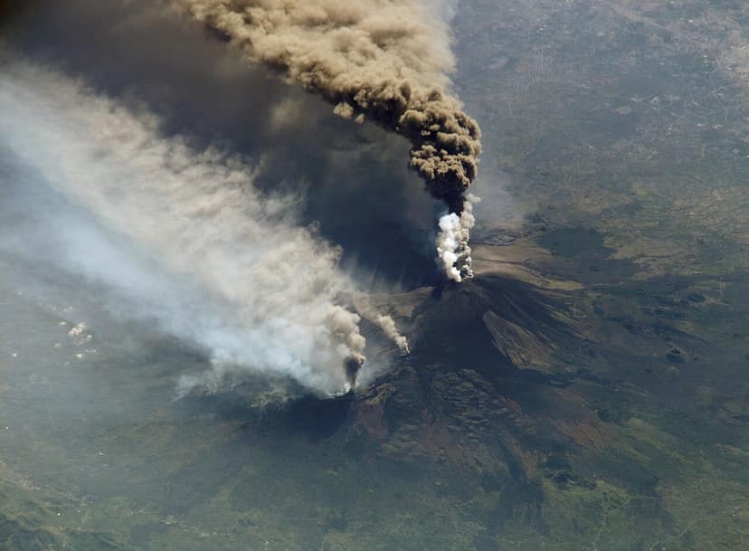 Etna eruption causes flight cancellations at Catania Airport