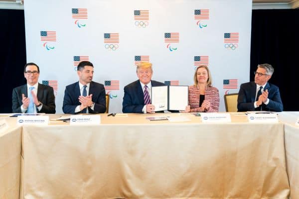 Trump spricht über mögliche Kandidatur 2028 und die Lage in Hormuz