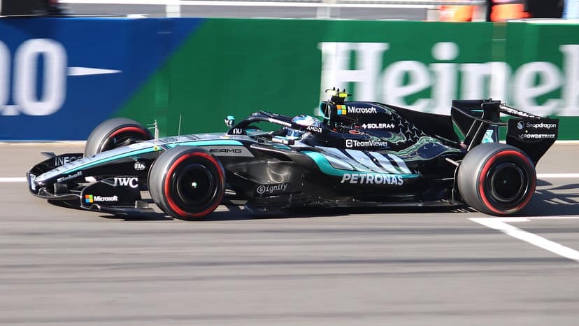 Kimi Antonelli startet von hinten in seiner Heimatstadt Monza nach Motorwechsel