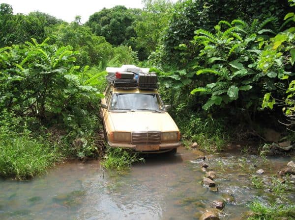 Foto de arquivo: Dezenas de mortos devido ao colapso de um aterro em Guiné