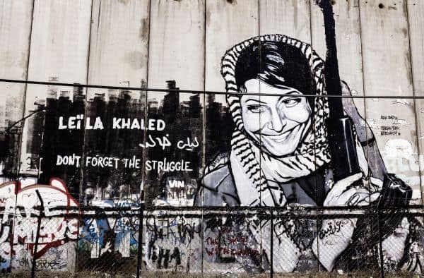 Foto de arquivo: Colonos israelitas atacam aldeia palestiniana em Cisjordânia, Netanyahu condena os atos