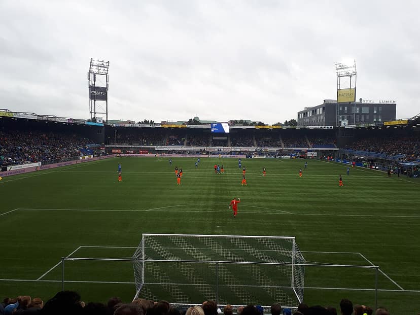 PSV pierde ajustada partida de Champions League contra RB Leipzig