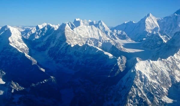 Photo d'archive: Le Népal cherche à importer rapidement de l'électricité de l'Inde en raison de la crise des inondations