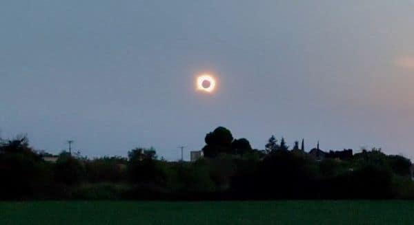 Al menos dieciocho personas con daños oculares tras el eclipse solar