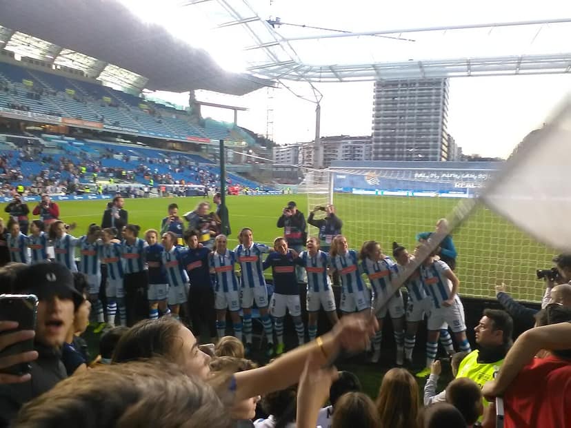 Edson Álvarez dicht bij een overstap naar Real Sociedad