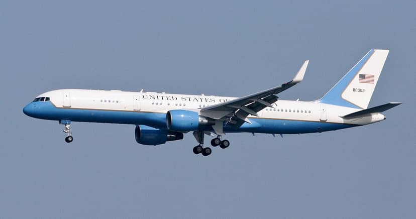 Trump secretly changes plane after NATO summit due to Iranian threats