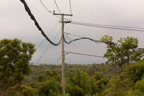Foto de arquivo: Anúncios de cortes de eletricidade e água em Bichqueque