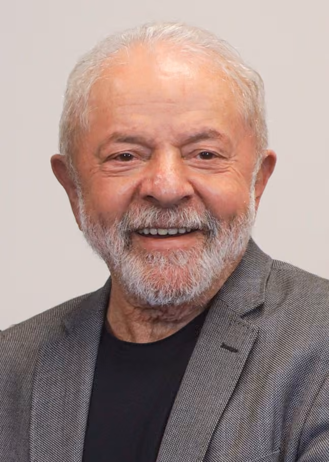 Lula und Flávio Bolsonaro präsentieren sich in einem von Korruptionsvorwürfen geprägten Debatt