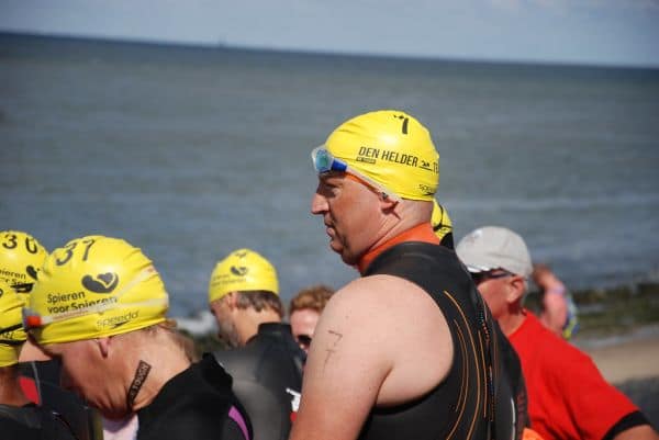 Foto de arquivo: Maarten van der Weijden interrompe prova de natação devido a doença