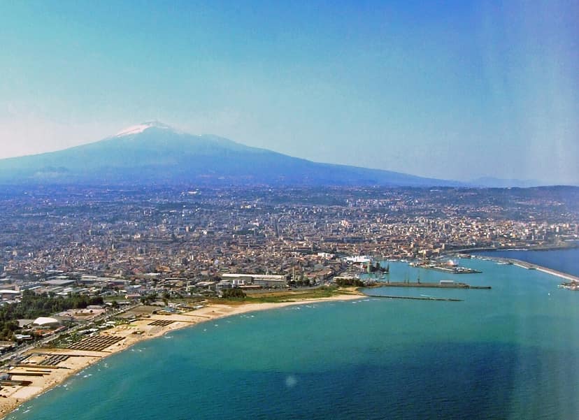 Flight operations at Catania airport suspended due to Etna activity