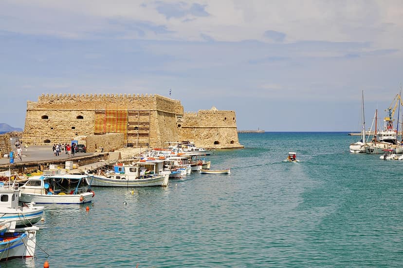 Dutch woman (42) drowns in Crete during rescue attempt