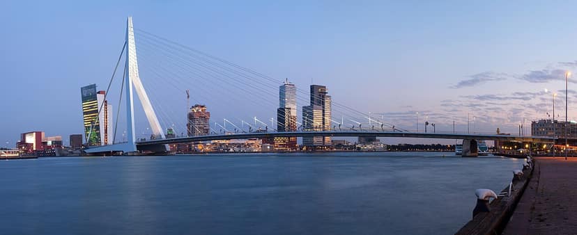 Brand bij recyclingbedrijf Rotterdam onder controle, Maastunnel weer open