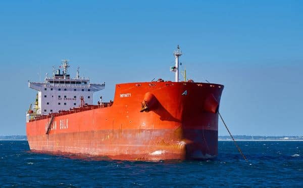Archieffoto: Houthi-aanval op vrachtschip in Bab al-Mandeb eist levens van drie Pakistanen