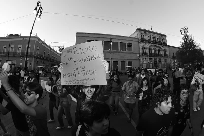 Foto de arquivo: Manifestantes gemaskados bloqueiam o porto britânico de Dover