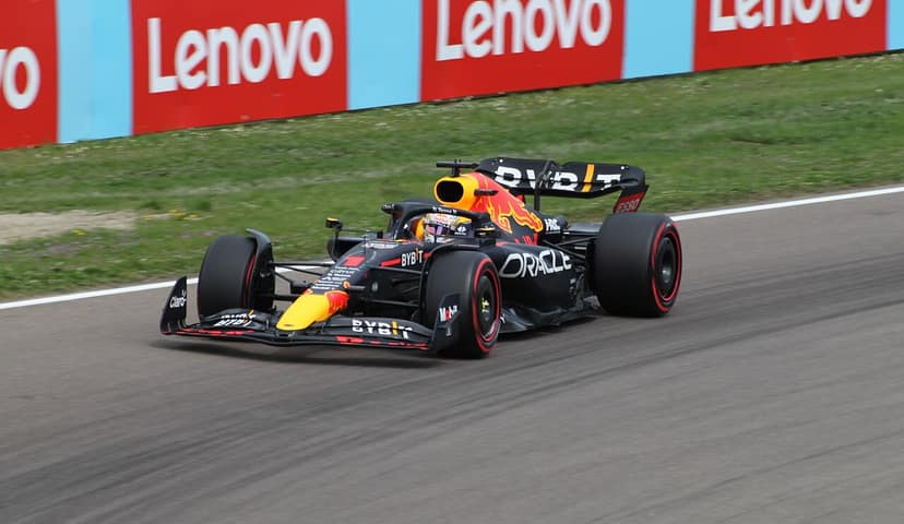 Foto de arquivo: Emotivo despedida para fã de Max Verstappen durante última edição da F1 em Zandvoort