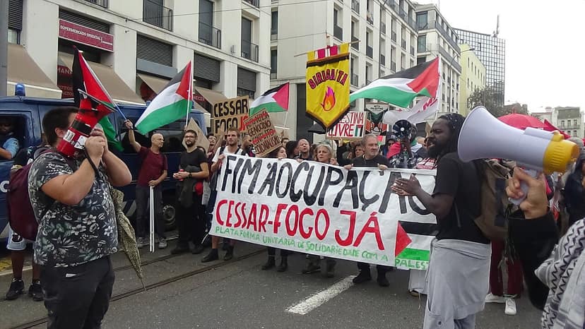 Foto de arquivo: Israel acusa o Hezbollah de violar repetidamente o cessar-fogo no Líbano
